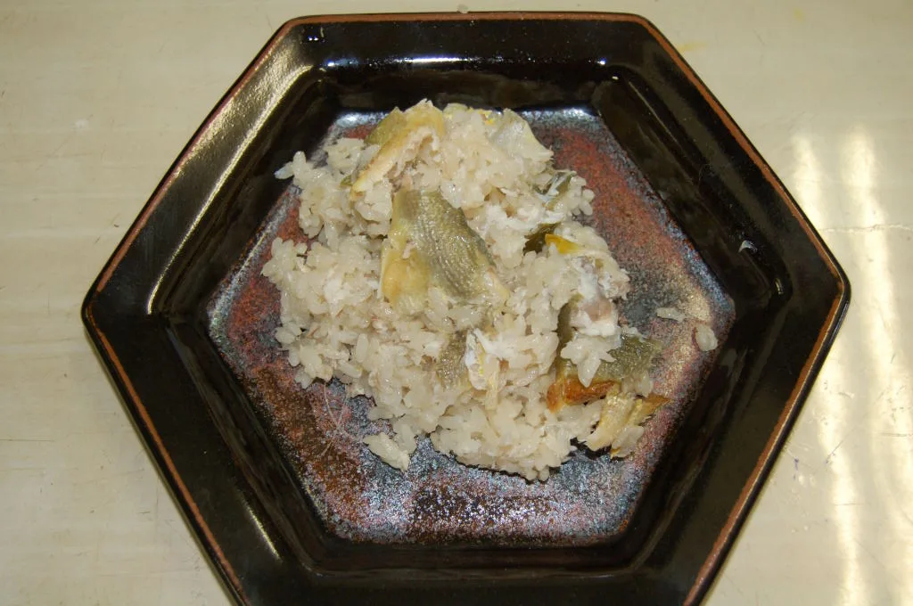 鮎めし(あゆめし)