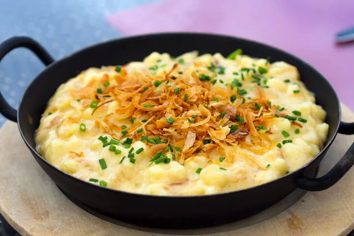 ケーゼシュペッツレ(チーズ入り卵麺)