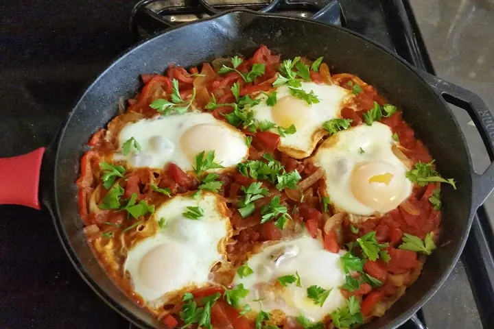 シャクシュカ（トマトソースの卵煮）